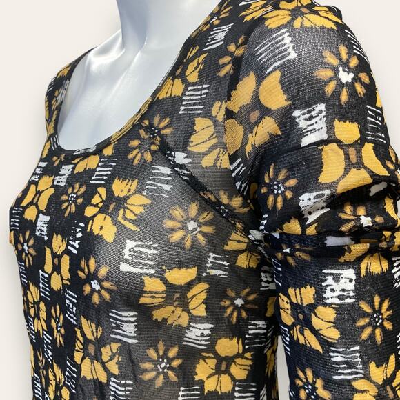 Karen Kane Sheer blouse w/ golden flowers, fit and flare size small - Picture 6 of 8